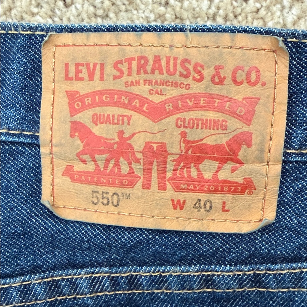 Levi's Jean Shorts Men’s Size 40, New - Picture 3 of 6